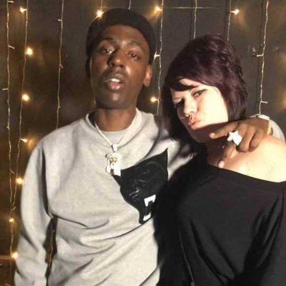 Meet your Posher, Pamela - Picture 1 of 1